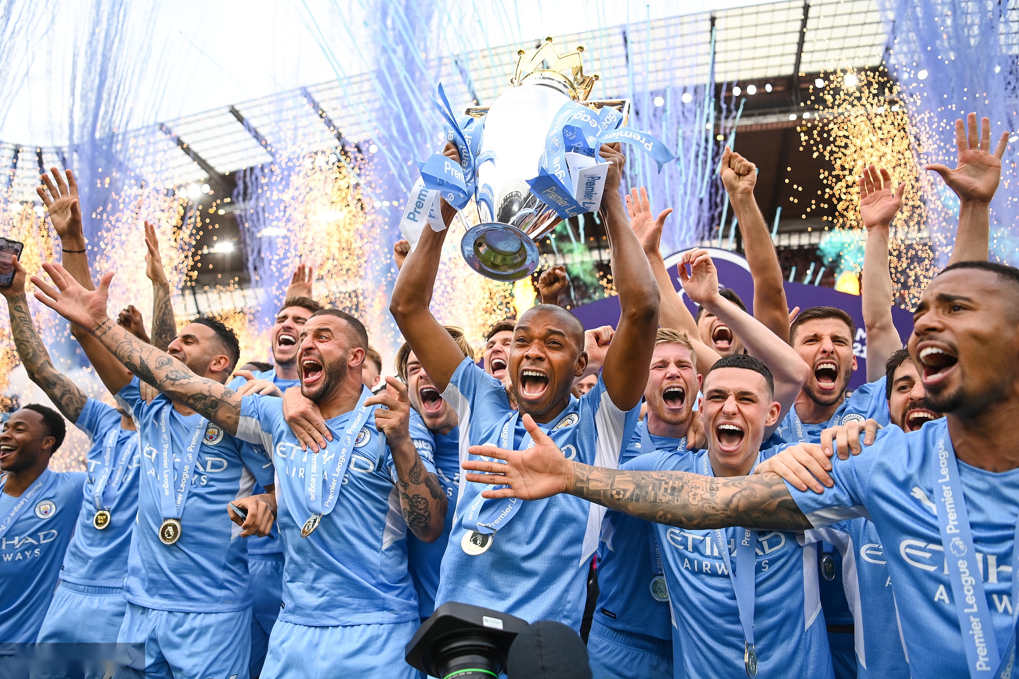 瞩目的斯诺 瞩目的斯诺